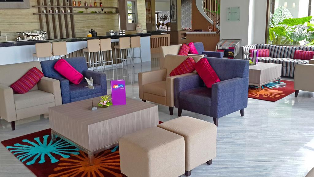 Mercure Palu Exteriör bild
