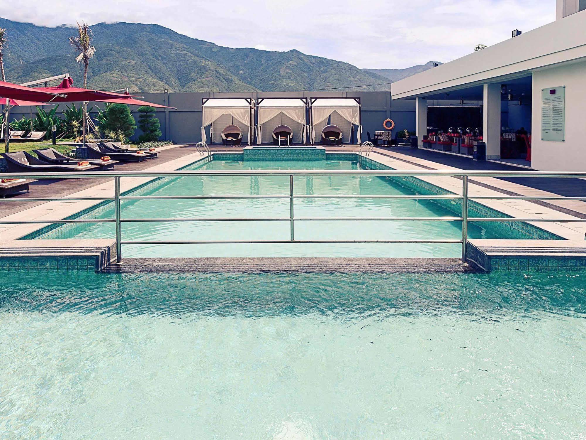 Mercure Palu Exteriör bild